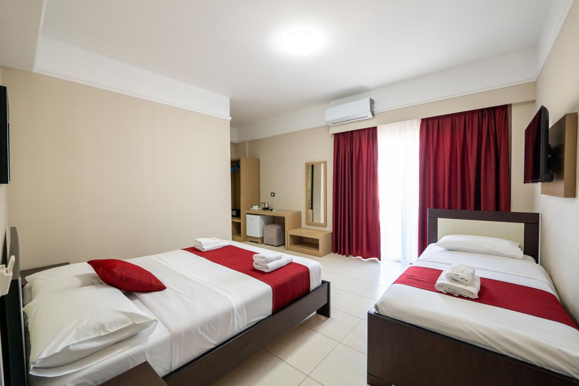 Heksamil Hotel Екстериор снимка